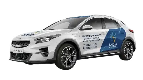 Furgoneta ANOIA retolada amb el logotip de l'empresa